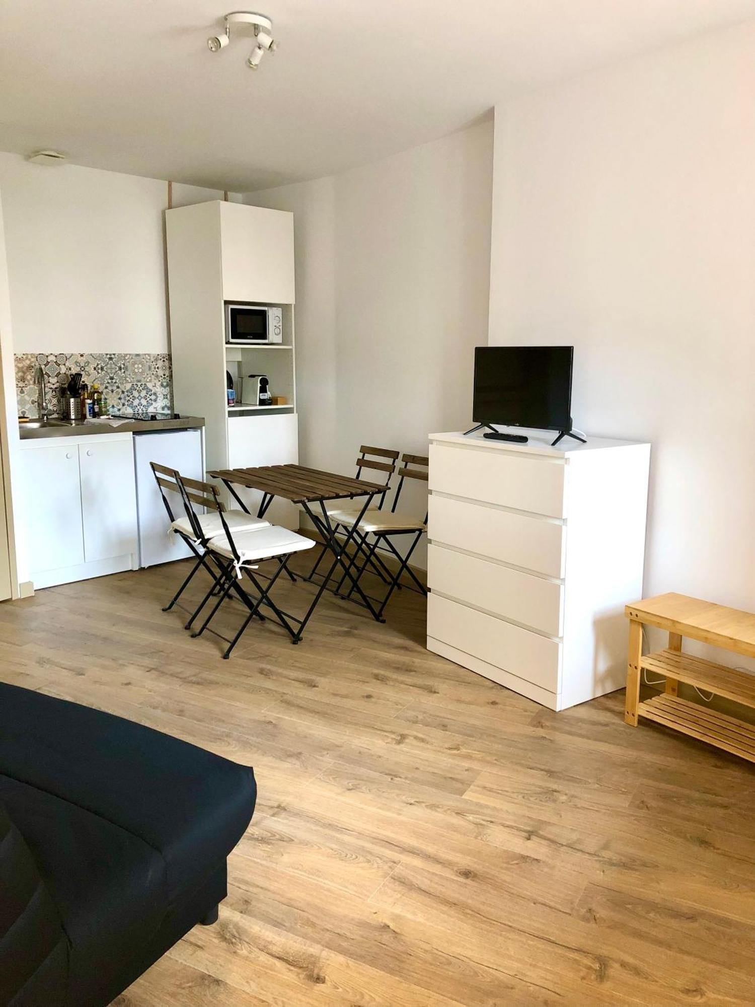 Logement Neuf, Tout Confort, Au Coeur Du Village Saint Didier  Exterior photo